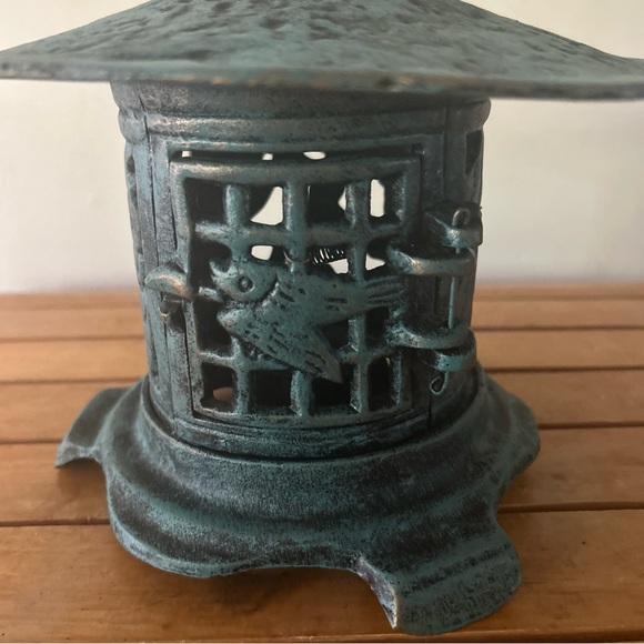 Vintage Cast Iron Japanese Asian Pagoda  Lantern Garden Decor - Picture 9 of 12